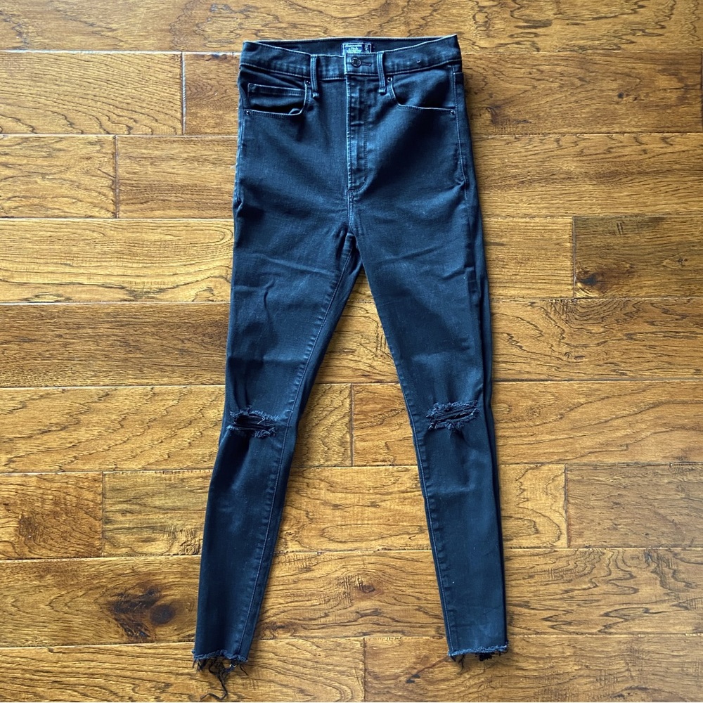 Abercrombie & Fitch Ultra High Rise Super Skinny Jeans Black - Size 27 / 4s